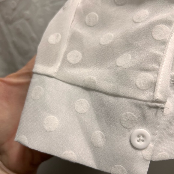 NWT BOHEMIA WHITE DOTS BUTTON UP SHIRT/SIZE M/SEMI-SHEERS - Picture 7 of 9